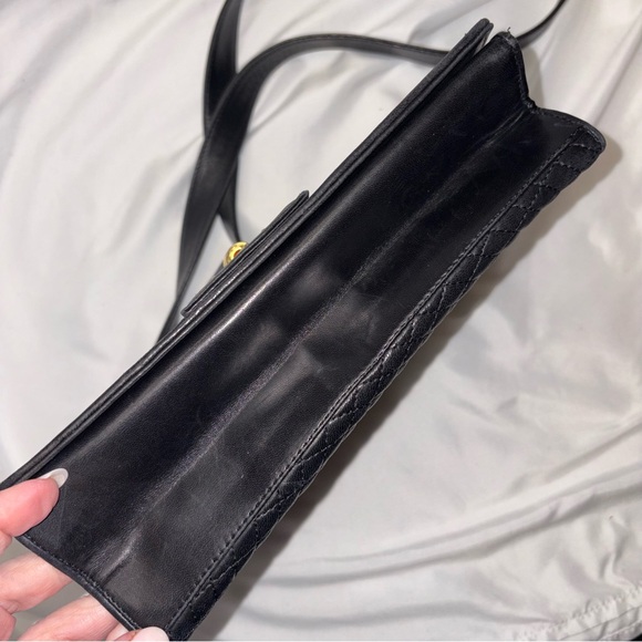 Bally Vintage Quilted Leather Pin Lock Closure Shoulder Bag RARE Gold Hardware - Picture 7 of 12